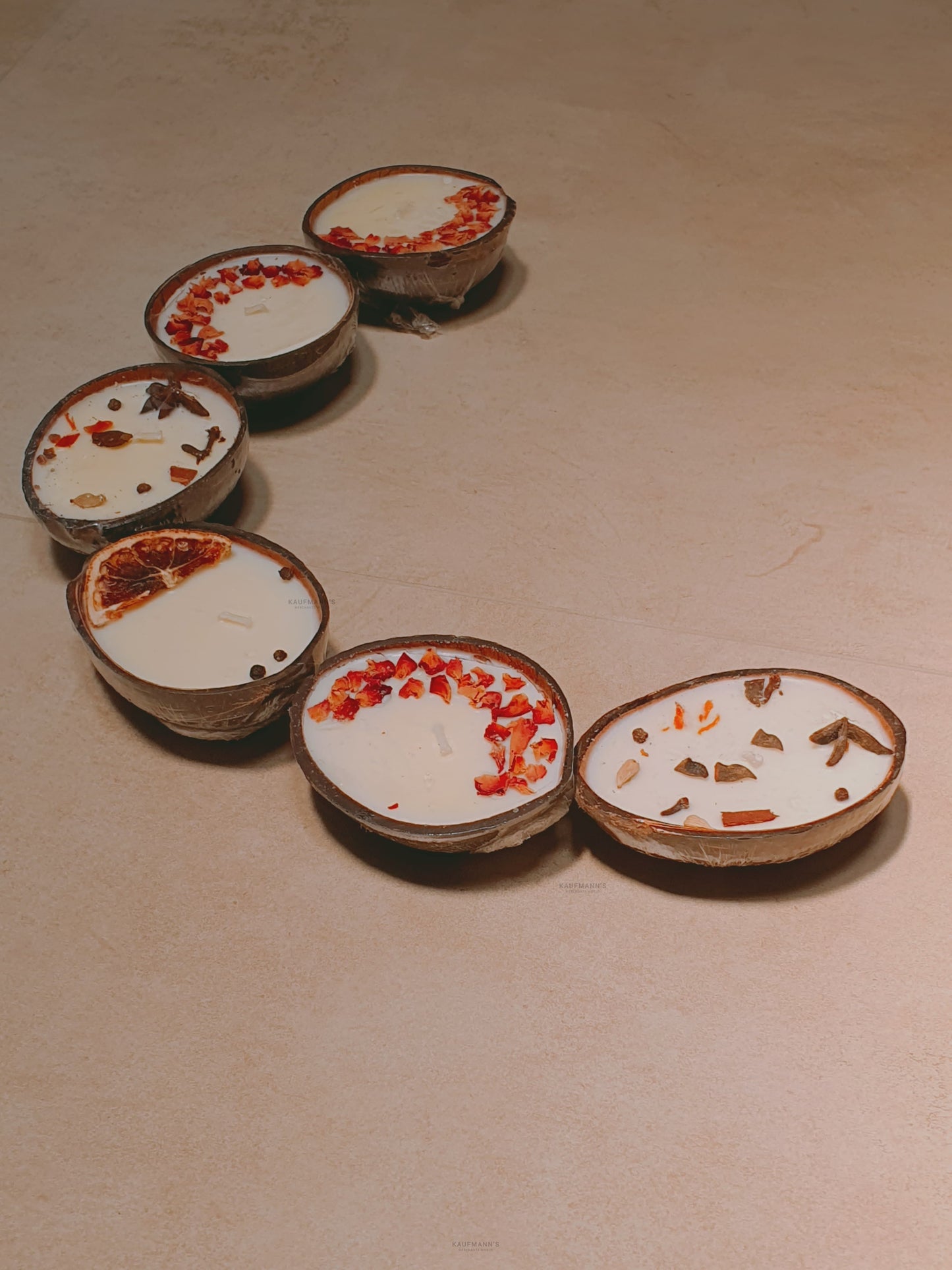 Coconut Shell-Scented Candles - 3 Aromas